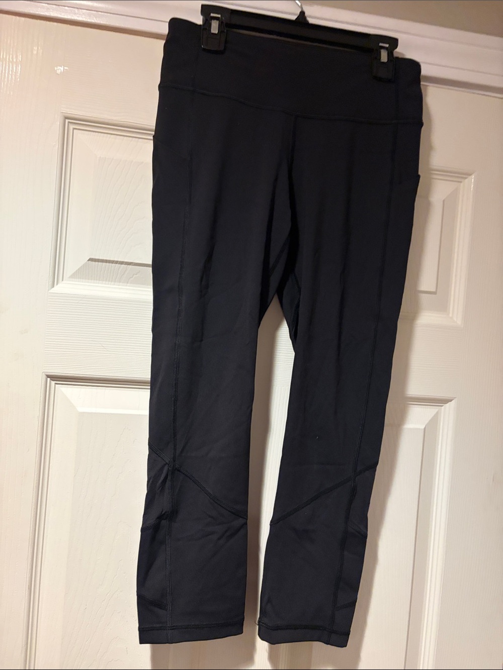 lululemon athletica Cropped Leggings in Black 4 *Tiny Call out*